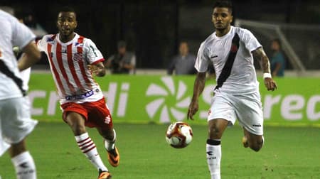 Vasco 0 x 2 Bangu: as imagens da partida em São Januário
