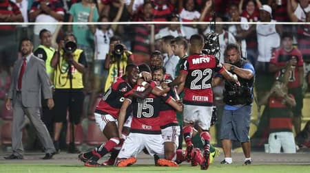 O Flamengo venceu o Boavista por 2 a 0, neste domingo, e conquistou a Taça Guanabara, primeiro turno do Carioca. Muitos jogadores do rubro-negro se destacaram na partida disputada no estádio Kleber Andrade, em Cariacica (ES). Um deles foi Vinicius Junior, que incendiou a partida e ainda fez um gol. Diego, Réver, Everton Ribeiro e Cuéllar também foram bem avaliados. Veja as notas do LANCE! (por Matheus Dantas)