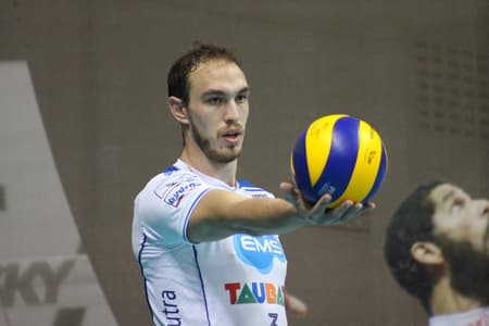 Ivovic em ação por Taubaté