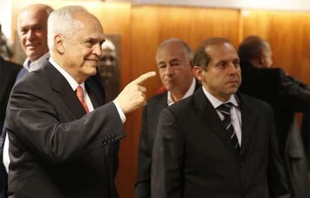 Leco e o vice-presidente Roberto Natel têm relação somente formal no momento