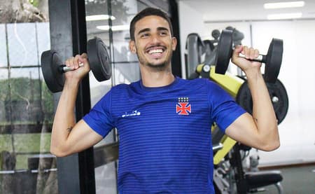 Thiago Galhardo durante treino do Vasco. Confira a seguir a galeria especial do LANCE! com imagens do atleta