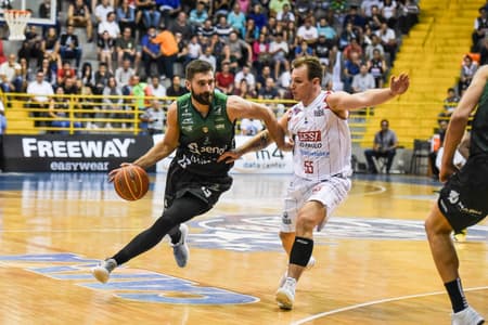 Franca x Bauru - NBB