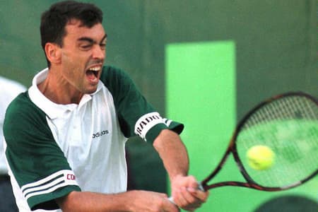Sergi Bruguera ganhou Roland Garros duas vezes. O espanhol foi campeão em 1993 e 1994