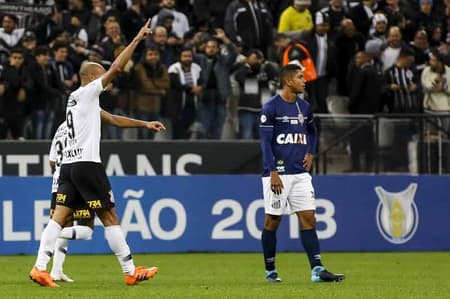 Com atuações apenas regulares no geral, o Corinthians teve em Roger e Balbuena seus melhores jogadores no empate em 1 a 1 com o Santos, na Arena. O atacante decidiu na frente, com um gol, e o zagueiro ganhou quase todas as jogadas contra o ataque rival. Veja as notas do Timão (por Guilherme Amaro)
