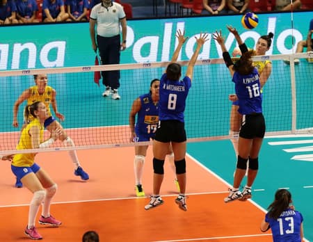 Rosamaria foi o destaque do Brasil (Foto: Divulgação/FIVB)