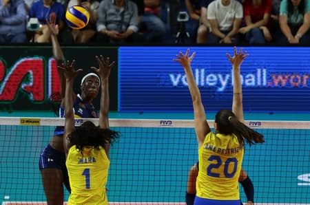 Brasil teve dificuldades contra a Itália, de Egonu (Foto: Divulfação/FIVB)