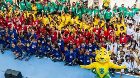 COB reuniu crianças em arena da Rio-2016 para celebração do Dia Olímpico