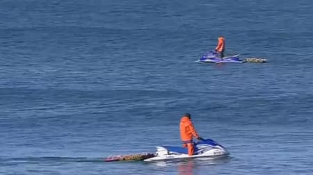 WSL usa jet-skis para procurar tubarão em Jeffreys Bay no Mundial de Surfe