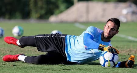 Guilhermo De Amores durante treinamento no Fluminense