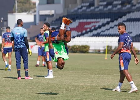 Treino do Vasco desta segunda-feira em São Januário. Confira a seguir outras fotos na galeria especial do LANCE!