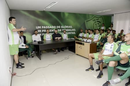 Adilson Baptista
