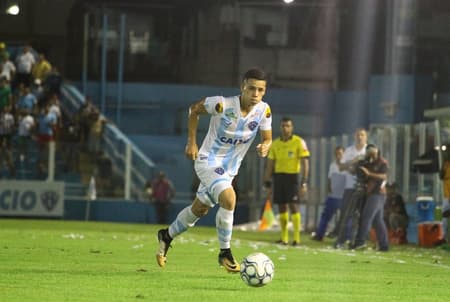 Renovação do Lateral
