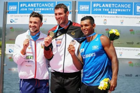 Isaquias conquista o bronze em Portugal