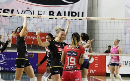 VÔLEI BAURU ESTREIA NO PAULISTA COM VITÓRIA