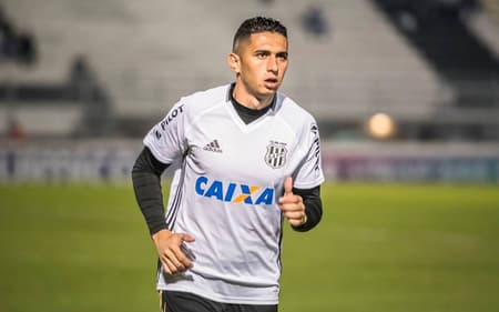 Danilo Barcelos (Ponte Preta)