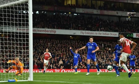 Arsenal x Leicester - Aubameyang