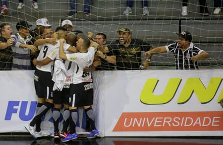 Corinthians x Foz Cataratas - Liga Nacional de Futsal
