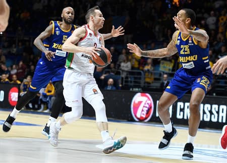 Assistência de Marcelinho Huertas é eleita melhor do mês na Euroleague