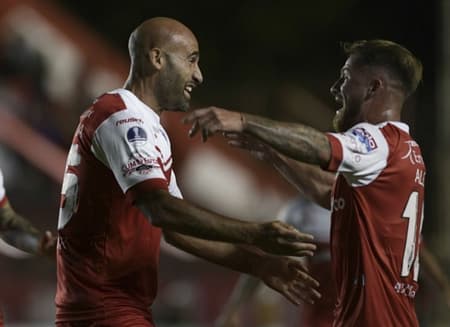 Argentinos Juniors x Estudiantes de Mérida