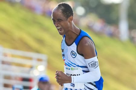 Alison dos Santos obteve o quarto melhor tempo do ano nos 400 m com barreiras no GP Brasil de Atletismo (Crédito: Ricardo Bufolin/CBAt)