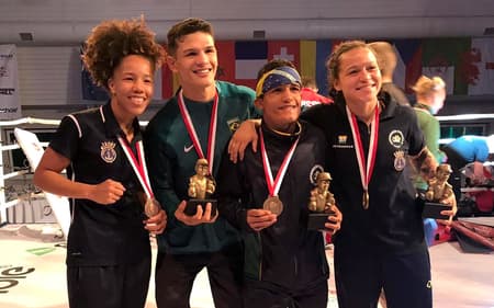 Beatriz Ferreira, Kalil Paiva e Ronaldo Bezerra foram ao pódio (Foto: Divulgação/CBBoxe)