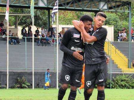Botafogo sub-20 avança à semi da Taça Guanabara