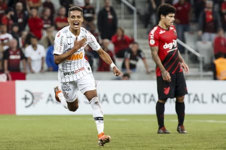 Athletico-PR x Corinthians - Pedrinho