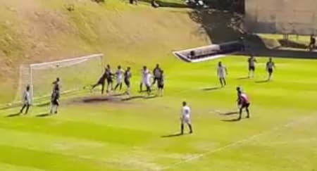 O Galo Carijó, de Juiz de Fora, saiu vencedor o confronto com o Galo da capital no sub-20