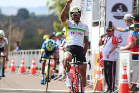 Flávio Cardoso Santos e Nadine Gill vencem o Paulista de Estrada 2019