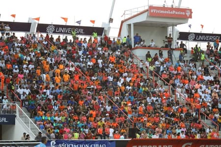 Torcida do Cibao comemora