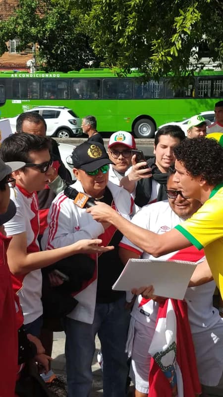 Torcedores peruanos