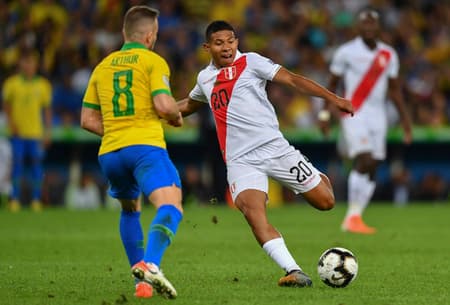 Brasil x Peru - Flores