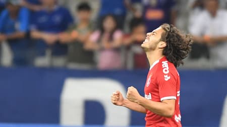 Cruzeiro x Internacional - Nonato comemora seu gol