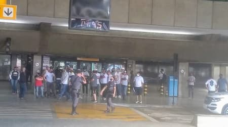 Protesto no aeroporto