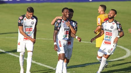 Operário-PR x Figueirense - Comemoração