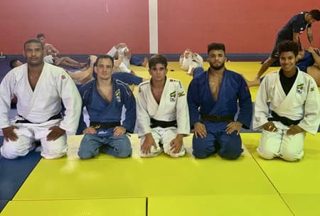 Felipe Kitadai (60kg), Renan Torres (60kg), Marcelo Gomes (90kg), Jonas Inocêncio (+100kg) e Laislaine Rocha (78kg)