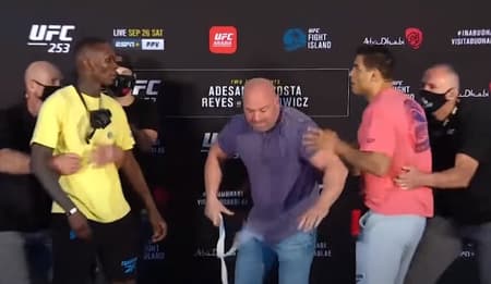 Borrachinha provocou Adesanya na encarada e o clima ficou quente (Foto: Reprodução/YouTube/UFC)