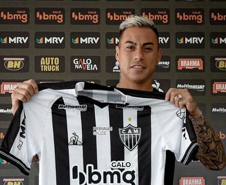 Vargas assinou contrato com o Galo por duas temporadas
