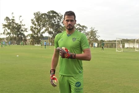 Matheus Cavichioli fez boa temporada pelo Coelho e ficará no elenco que jogará a Série A