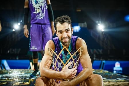 Vitor Benite é capitão do Hereda San Pablo Burgos, da Espanha (Foto: DIVULGAÇÃO/CHAMPIONS LEAGUE)