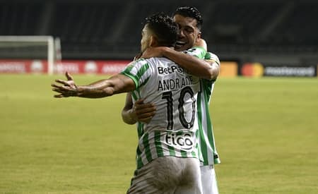 Atlético Nacional x Universidad Católica - Libertadores