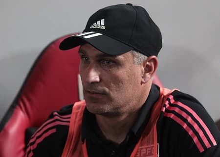 Juan Branda durante derrota para o Atlético Goianiense