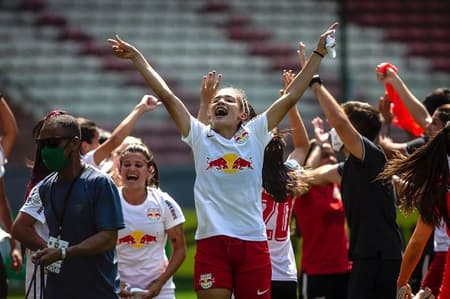 Julinha - Red Bull Bragantino