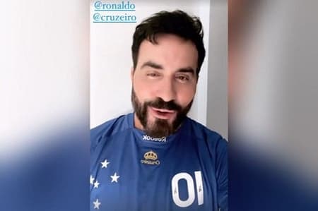 Cruzeirense declarado, Fábio de Melo entrou na campanha para incentivar o torcedor a virar sócio da Raposa