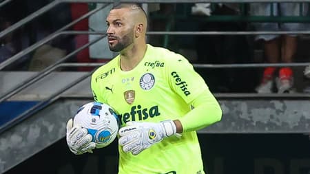 Weverton durante a final da Recopa Sul-Americana