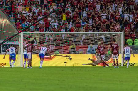 Penalti perdido do Pedro