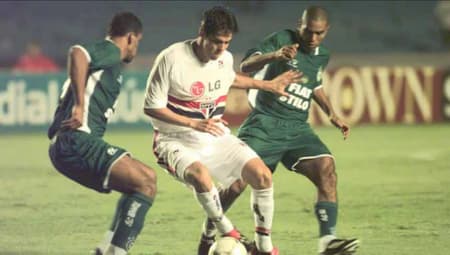 Kaká - São Paulo x Goiás 2003