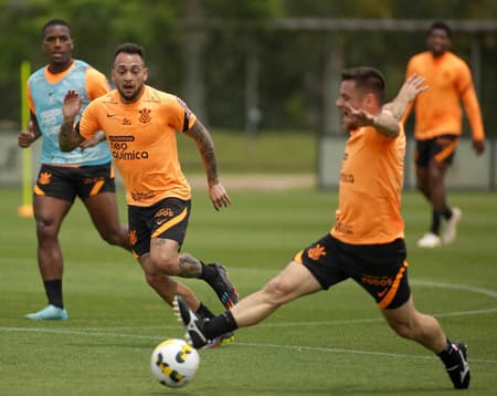 Treino Corinthians 11/11 - Maycon e Ramiro