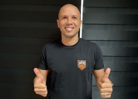 Higo Magalhães - técnico do Camboriú