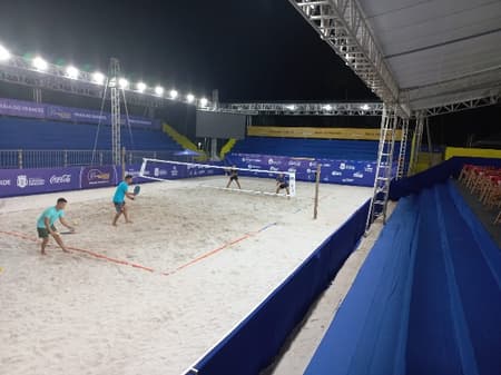 Treinamento de atletas na quadra central em Marechal Deodoro (AL)